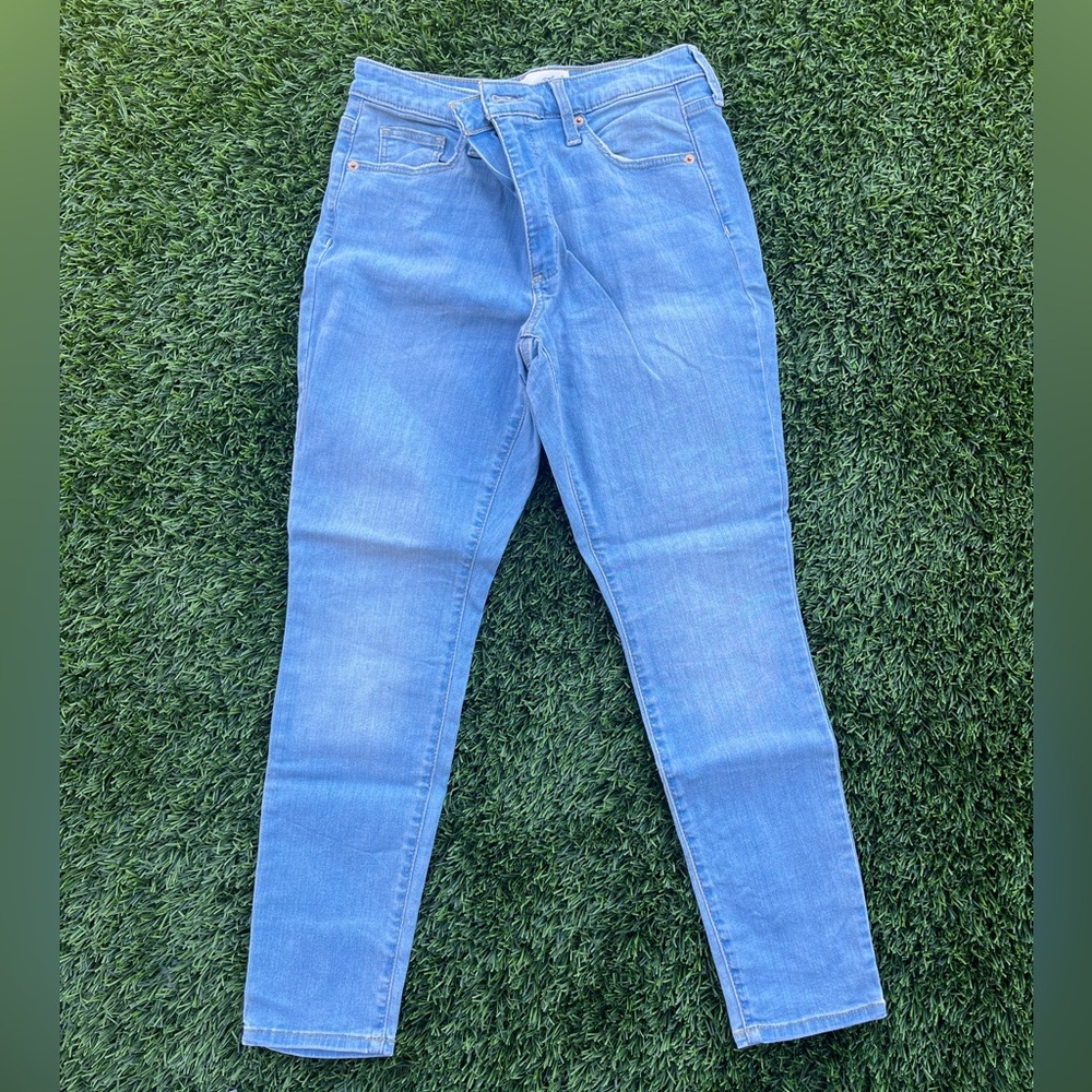 Universal Thread High Rise Skinny Jeans | Size 8 Short
